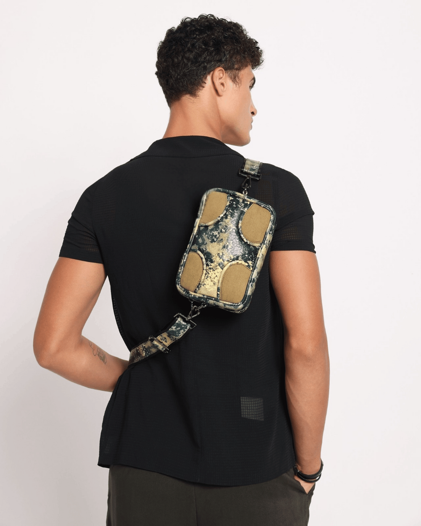 Muddled Sling Bag - Oxidized Olive (Unisex)